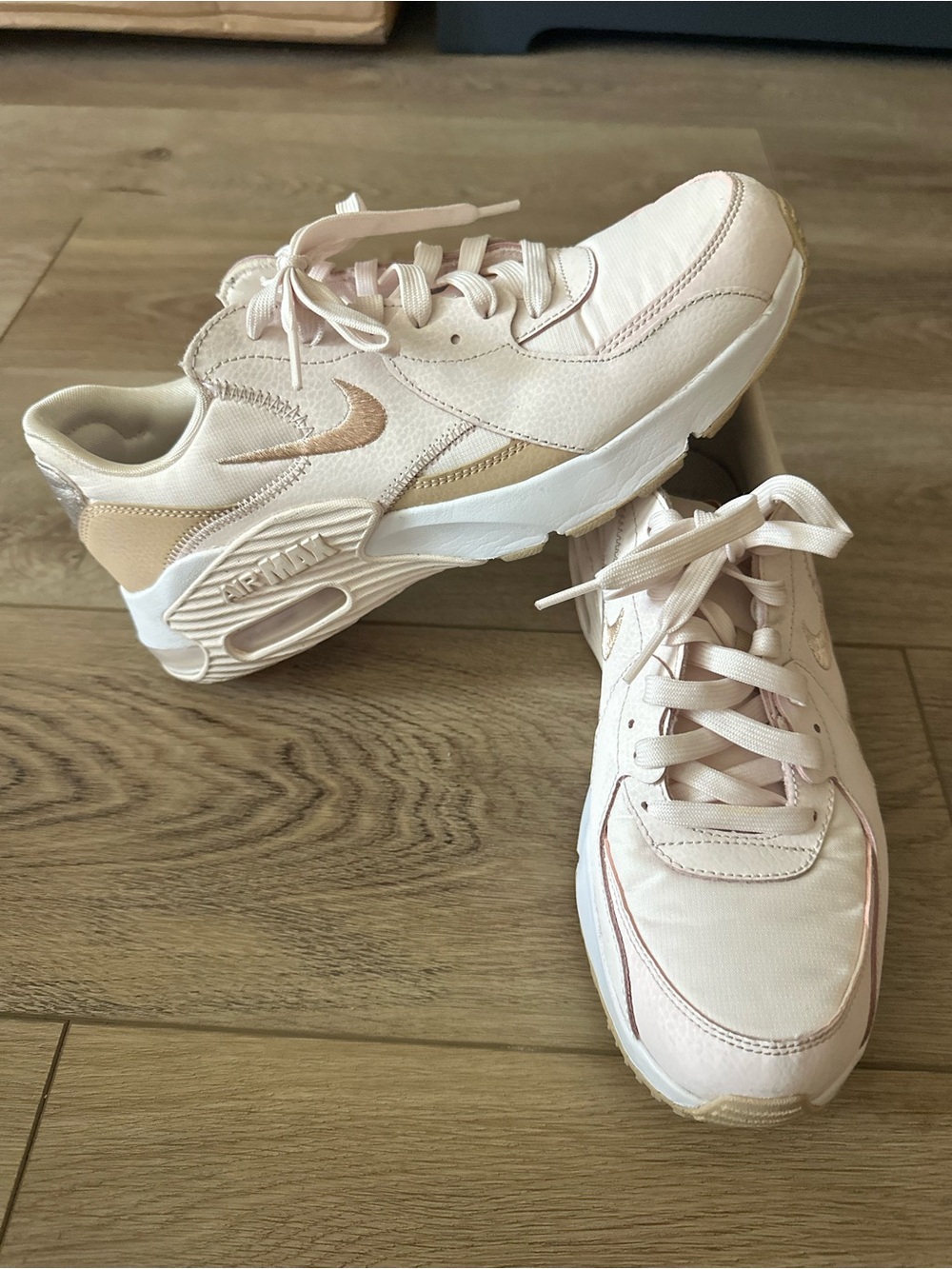 Nike Women's Low-Top Sneakers in Blush and Tan